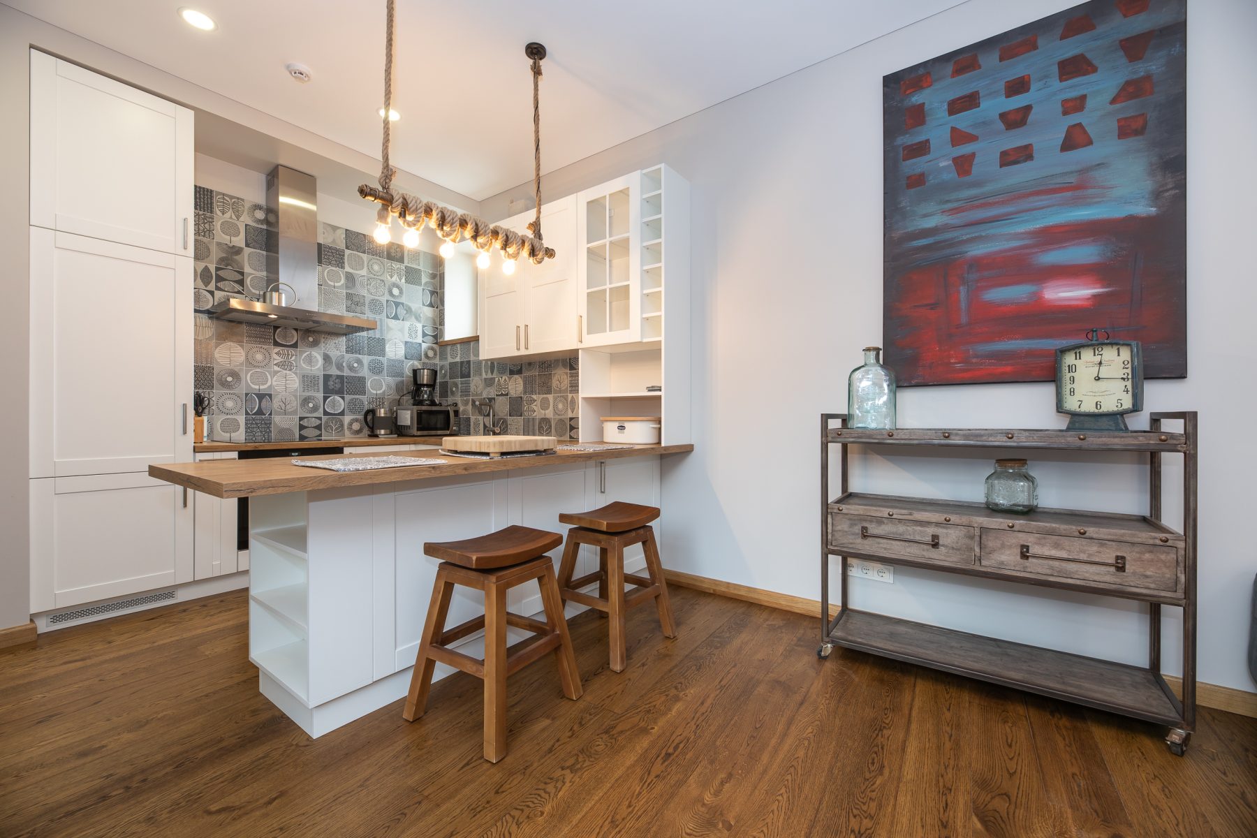 Moderni virtuvės zona ir valgomasis