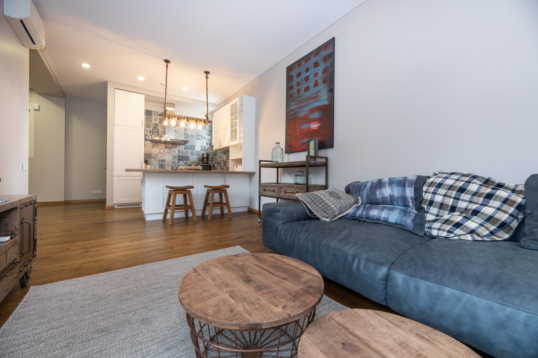 Stilinga svetainė moderniame apartamente