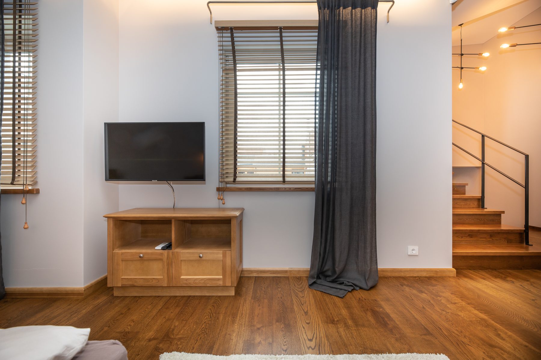 Dviejų aukštų modernus butas