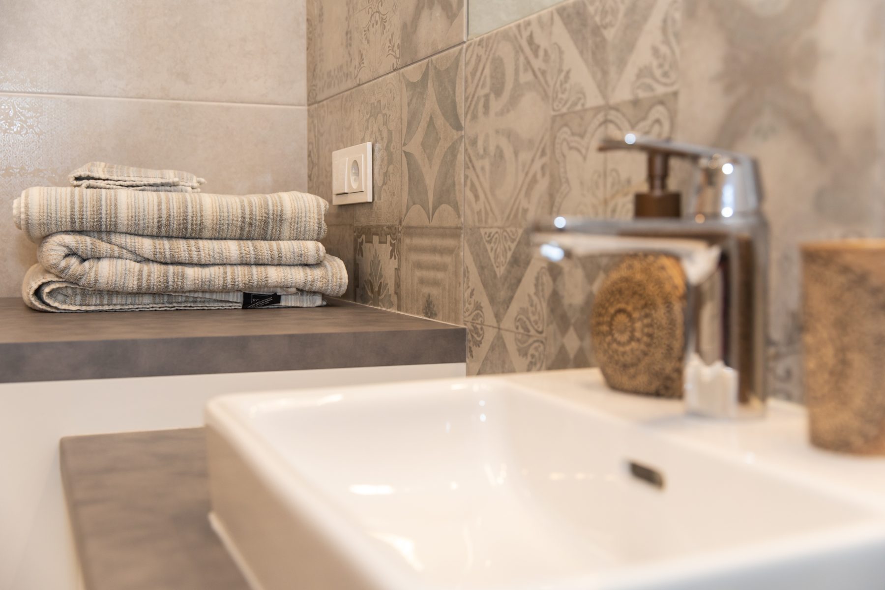 Modernus vonios kambarys