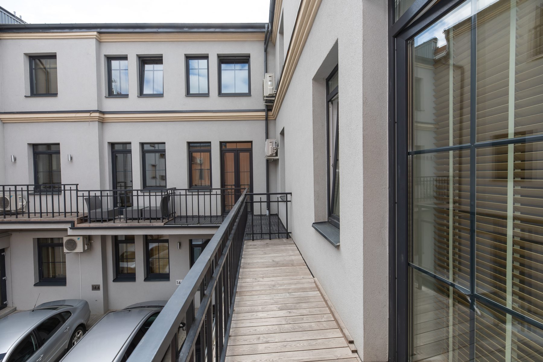 Stilingas butas nuomai su balkonu ir vaizdu