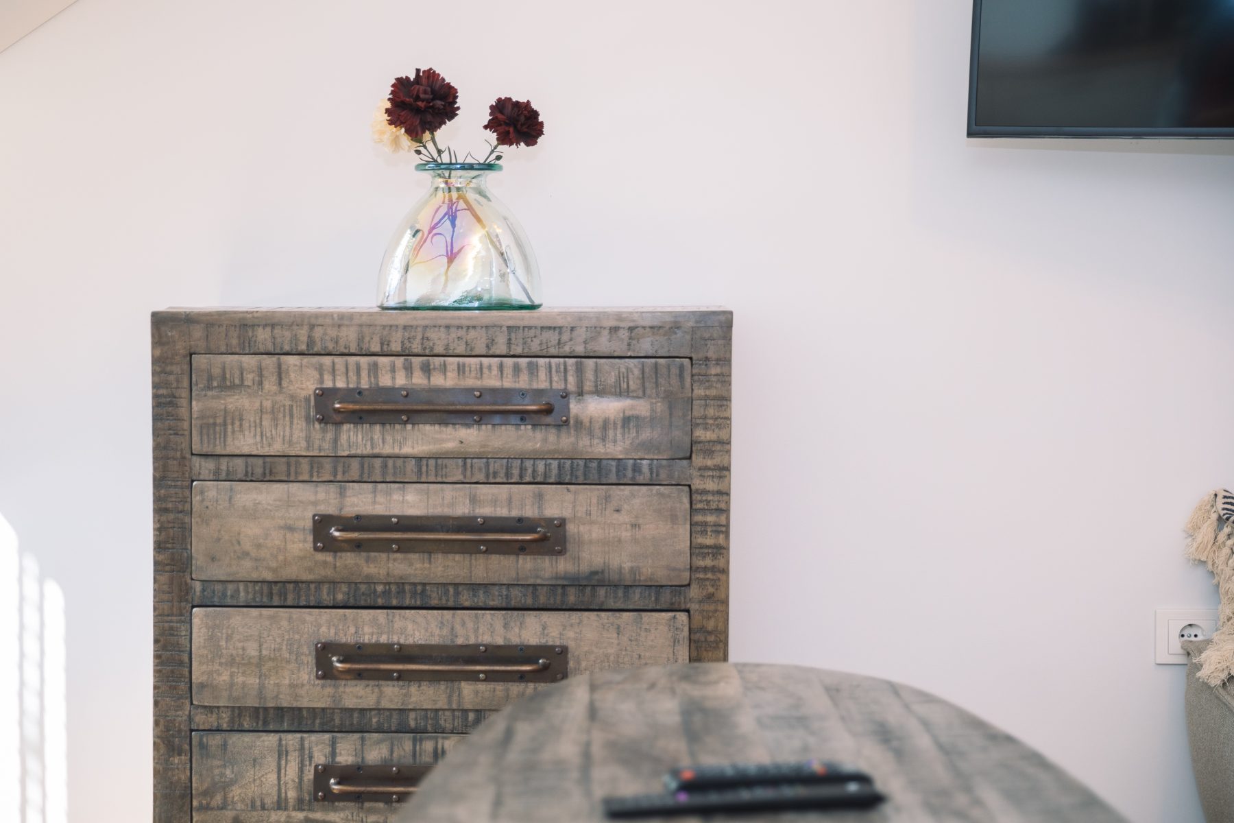 Modernaus interjero spinta