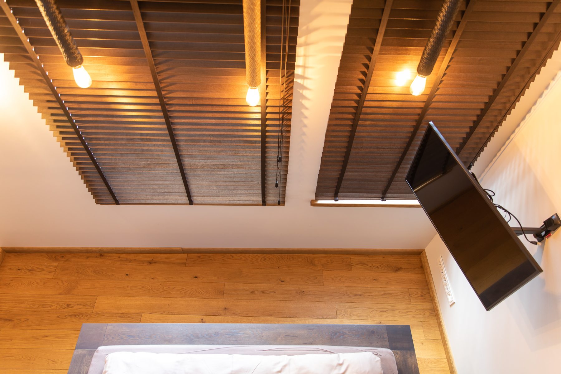 Antro aukšto erdvė su atviru išplanavimu