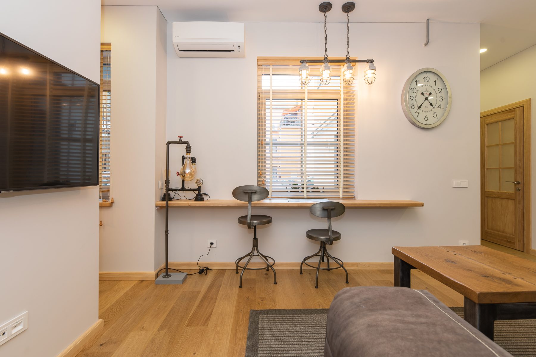 Pilnai įrengta moderni virtuvė