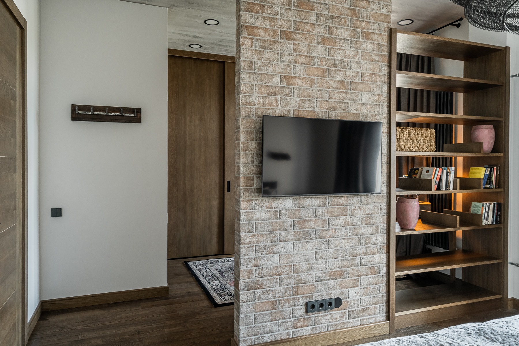 Miegamasis su patogia lova ir ramia atmosfera