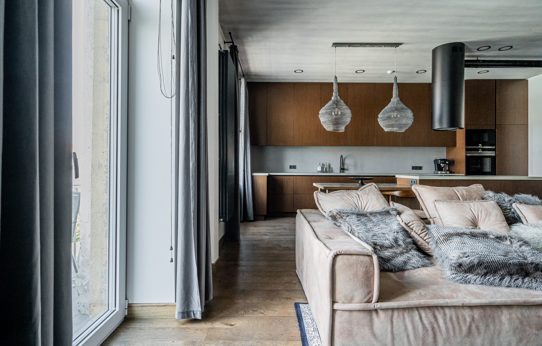 Moderni svetainė su poilsio zona Vilniaus senamiestyj