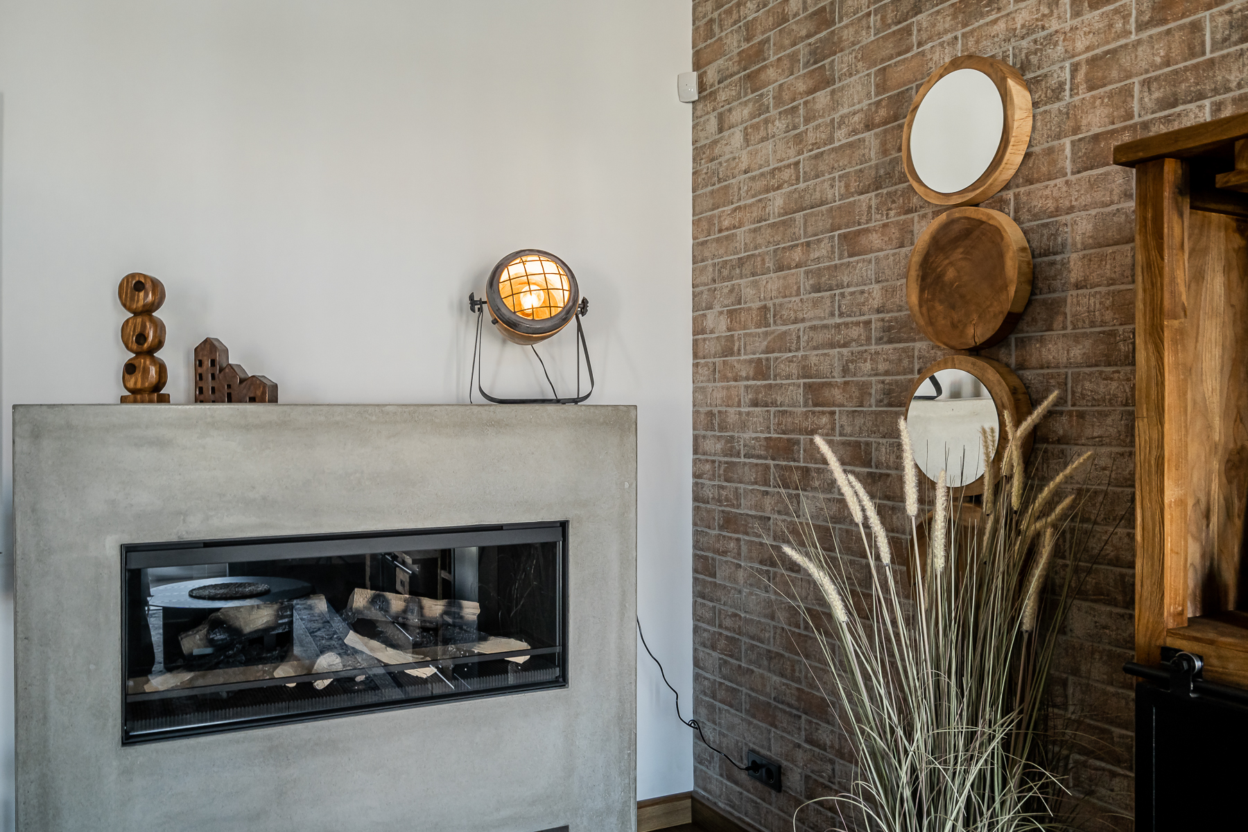 Židinys moderniame interjere