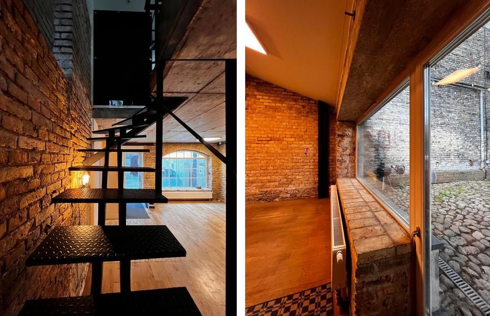 Modernus loft tipo buto interjeras su antru aukštu ir plytų sienomis