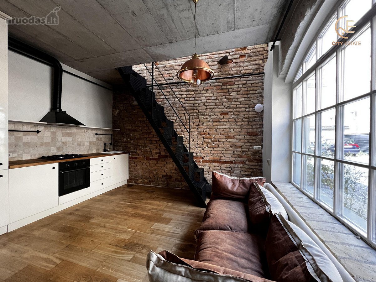 Premium įrengimo loft tipo buto interjeras Kaune